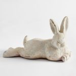 Figura decorativa de conejo White Stone Bun de arcilla